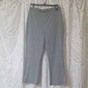 Wild Fable Patterned Capri Pants